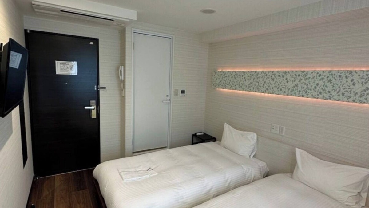 Chuo Hotel | Nonsmoking Room only Twin 100cm wide bed x /Chuo-ku Tokyo