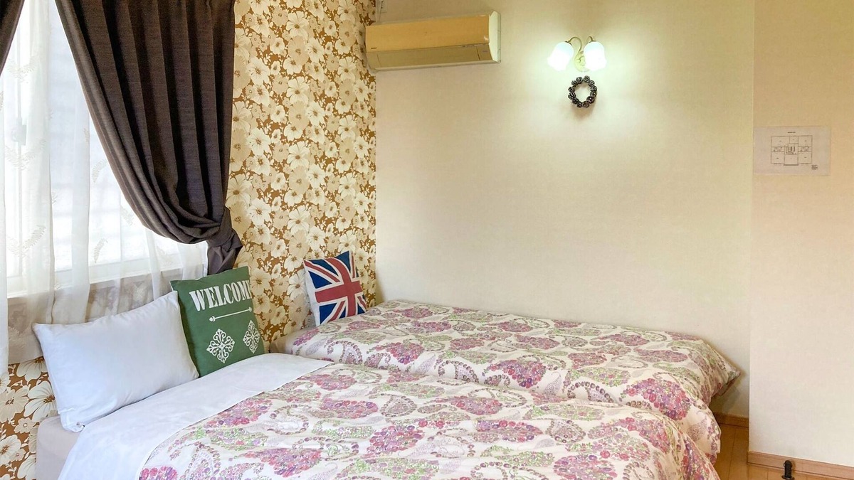 Yonabaru Apartment | Nonsmoking Twin Happiness Owl Room 205/Shimajiri-gun Okinawa