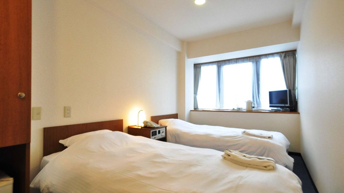 Nishinomiya Hotel | Nonsmoking twin room without meals Recommended /Nishinomiya Hyōgo