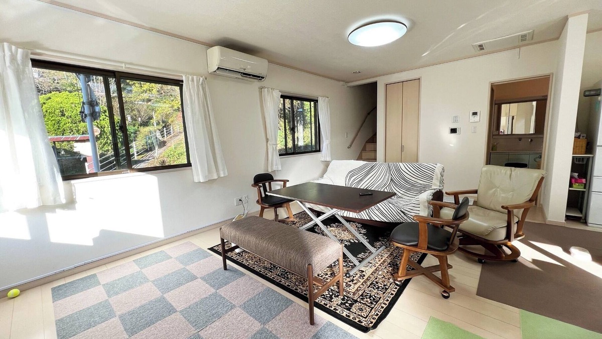Nishimera-son House | Nonsmoking Twostorey house along the river ma/Koyu-gun Miyazaki
