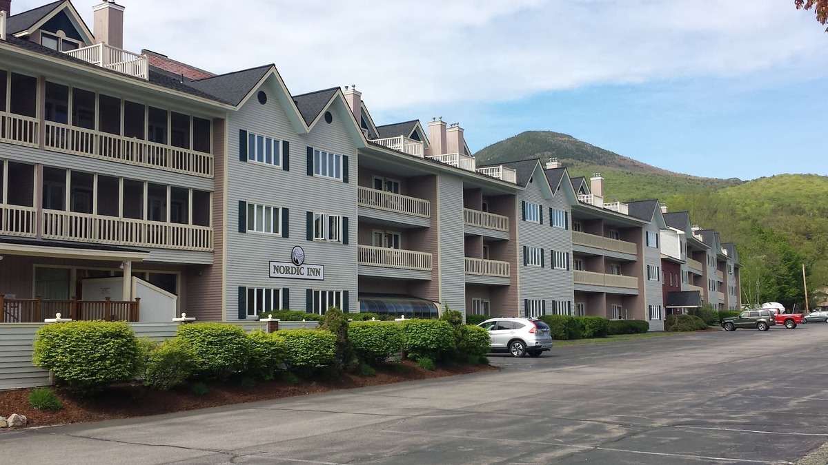 Lincoln Condo | Nordic Inn, Save 20% on Gorgeous 2BR, 2BA Condo!