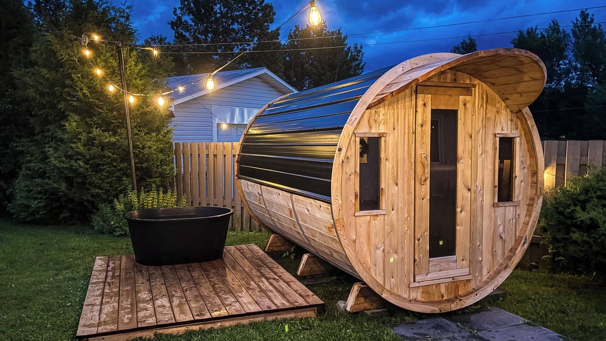 Timmins House | Nordic Retreat - Norman by the River