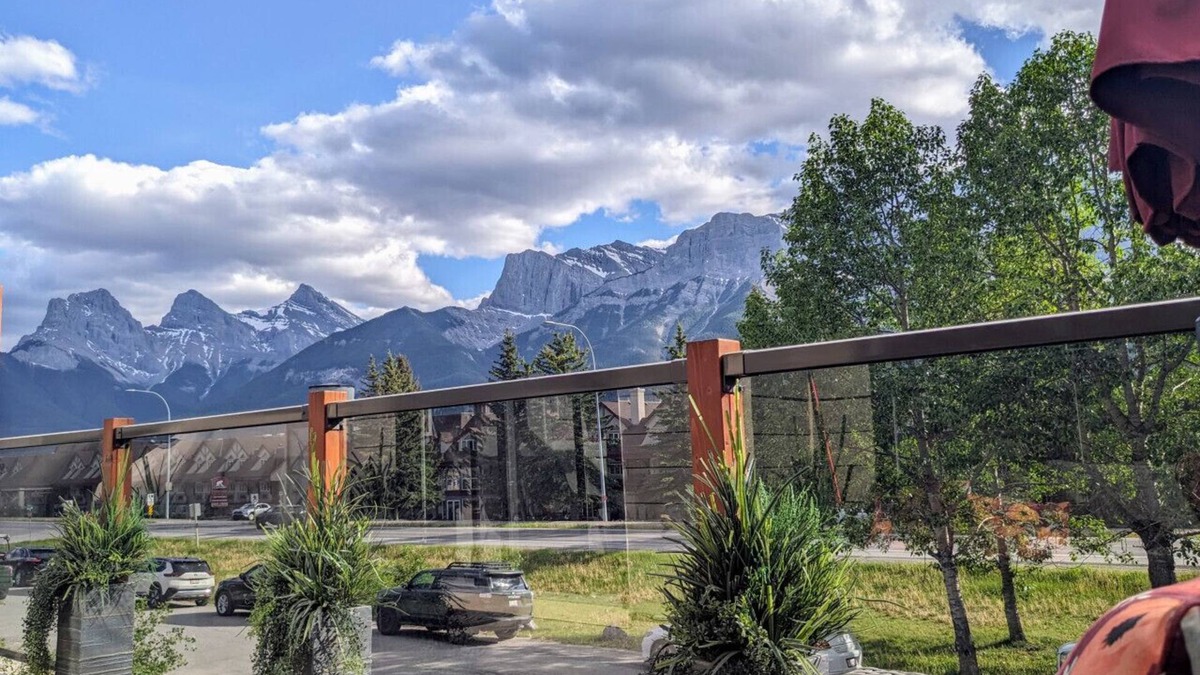 Teepee Town Villa | Nordic Villa - luxurious 4-BD home with 180 views