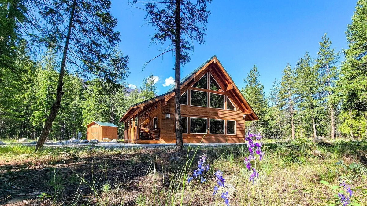 Mazama Cabin | Nordic Village Cabin in the heart of Mazama