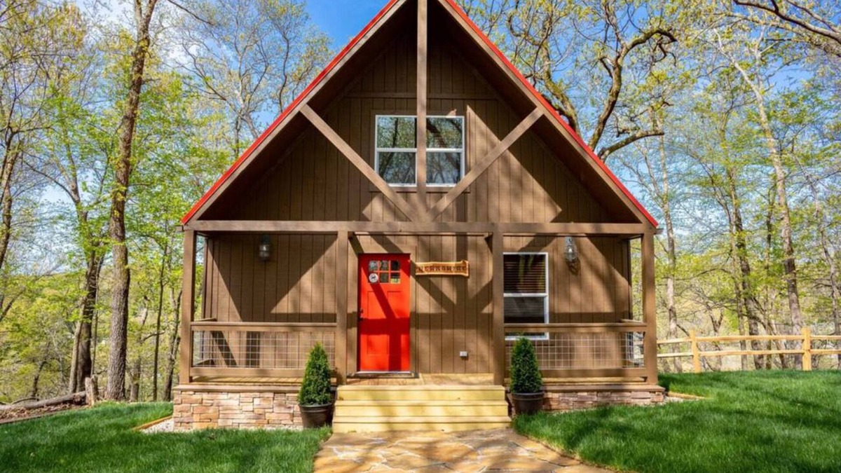 Afton Cabin | Norfolk Cabin (Boat Slip Included)