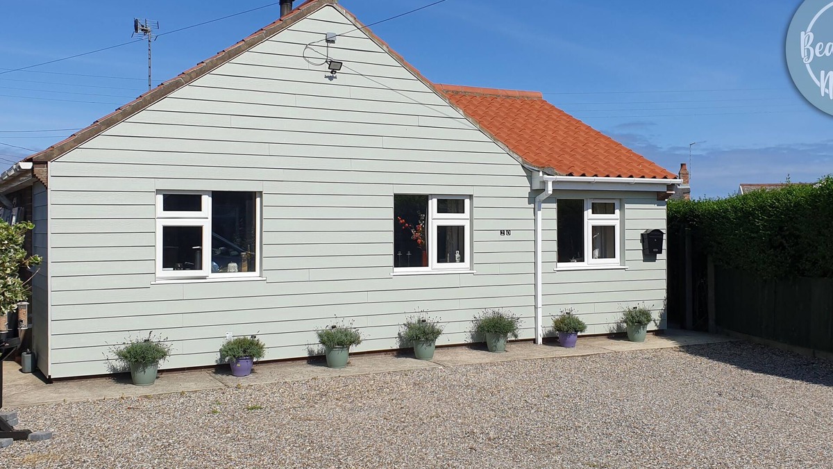 Scratby House | Norfolk self catering Holiday Cottage by the sea Scratby peaceful & relaxing