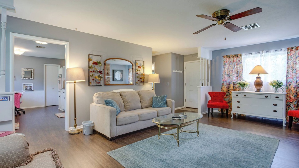 Norman Cottage | Norman Home w/Yard, Walk to Park & OU Campus!