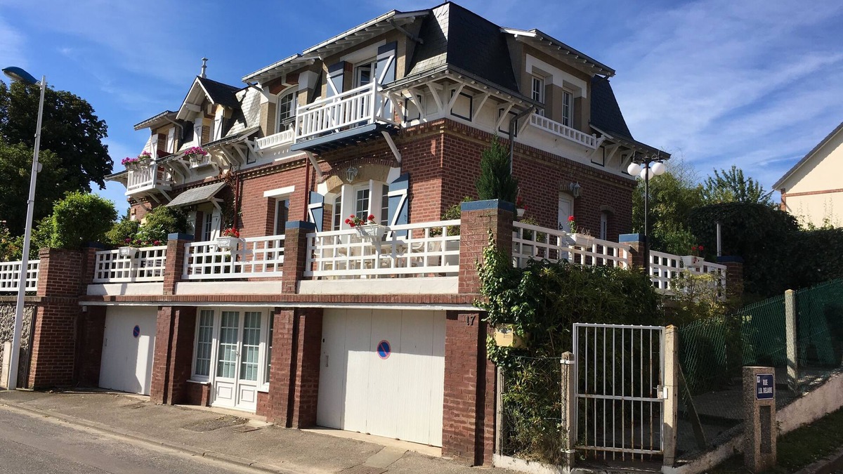 Mesnil-Val-Plage House | Norman house 200 m from the sea