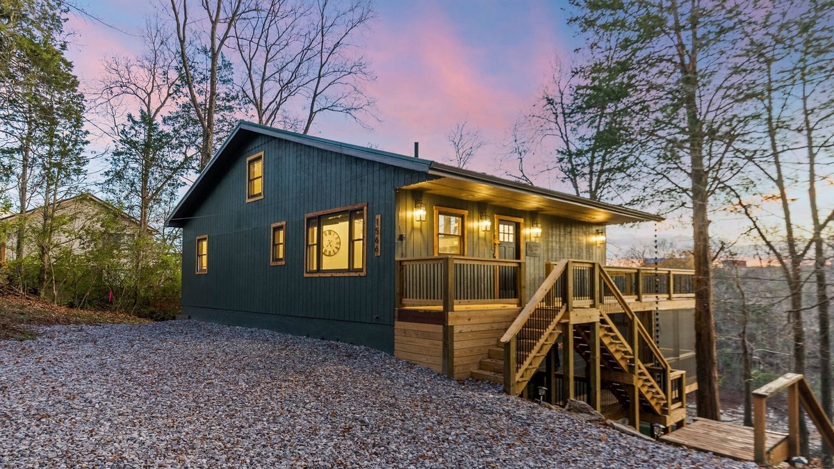 Harrodsburg House | Norman's Camp - Herrington Lake Retreat - 3 Beds, 3 Baths - Private Dock