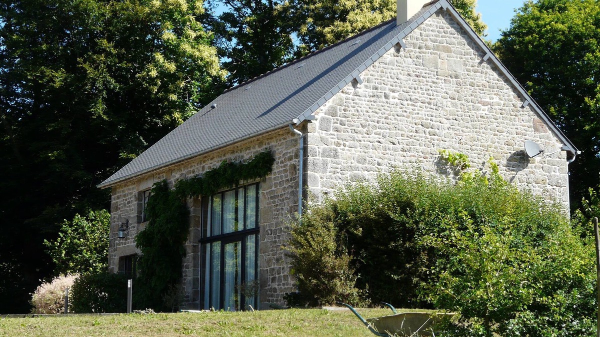 Sourdeval House | Normandy Luxury Barn In Peaceful Rural Surroundings. Close to villages,Free WiFi