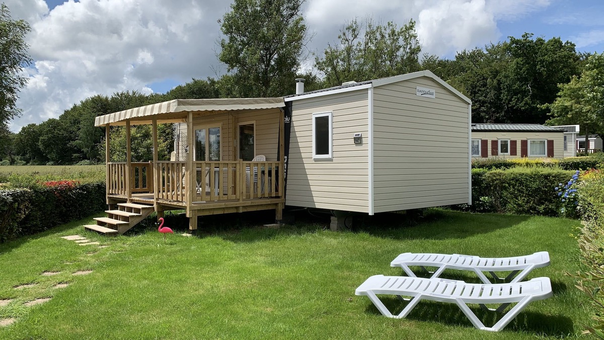 Litteau House | Normandy: nature, history and comfort in a mobile home