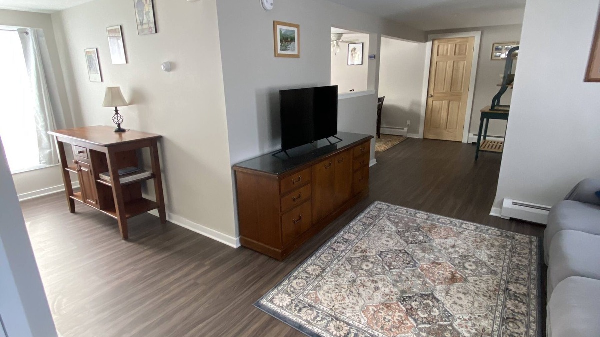 Pittsford Apartment | Norm’s Place