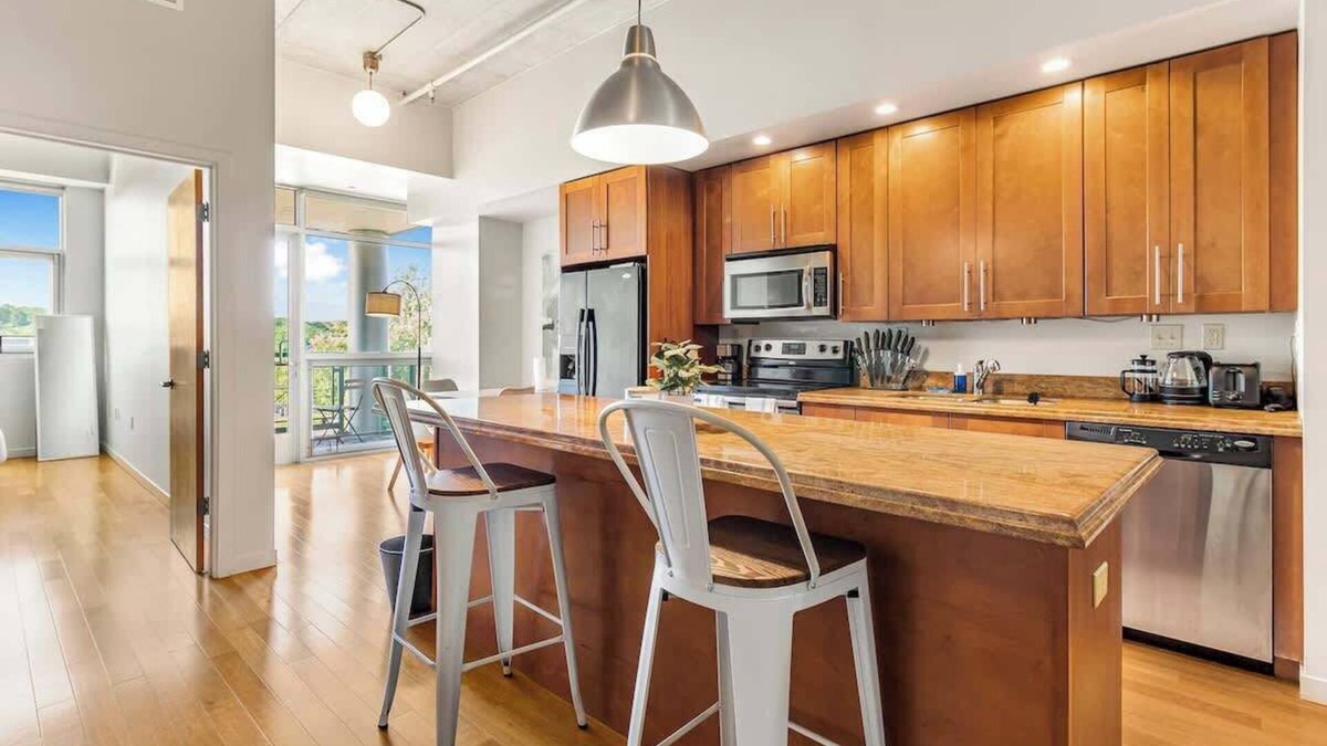 Ann Arbor Apartment | North Campus 2B2B | Free Parking