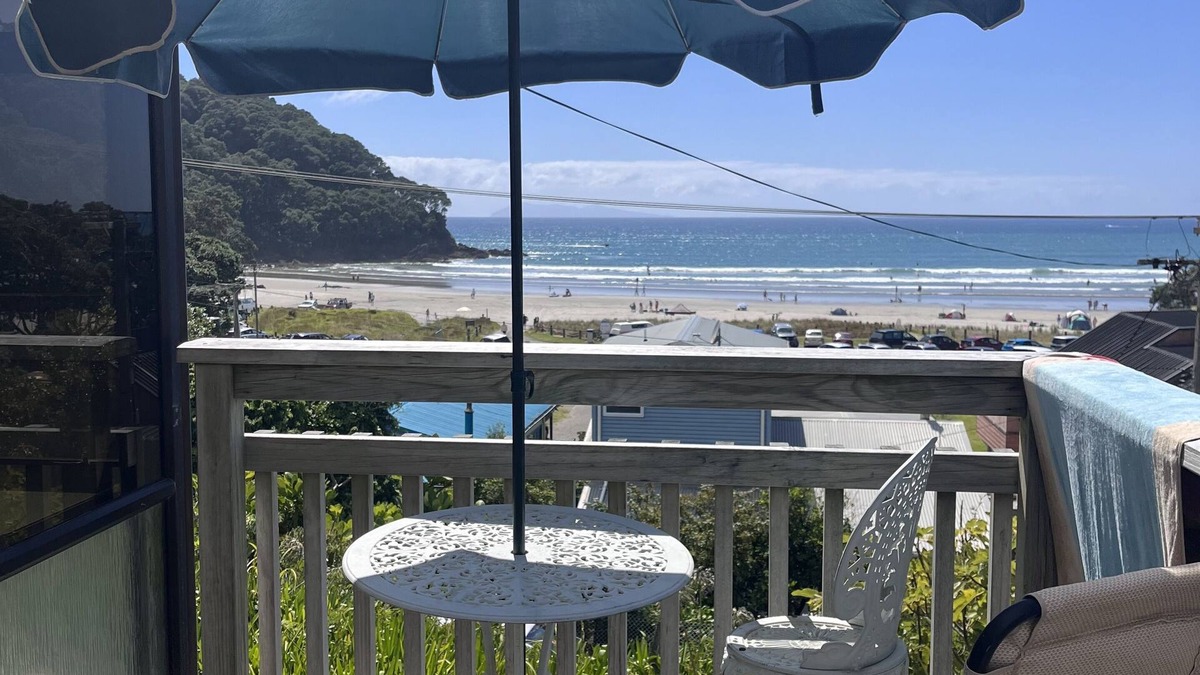 Waihi Beach House | North-End Beach Bach - Family charmer, amazing views, moments from the water.