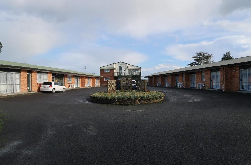Huntly Hotel | North End Motel