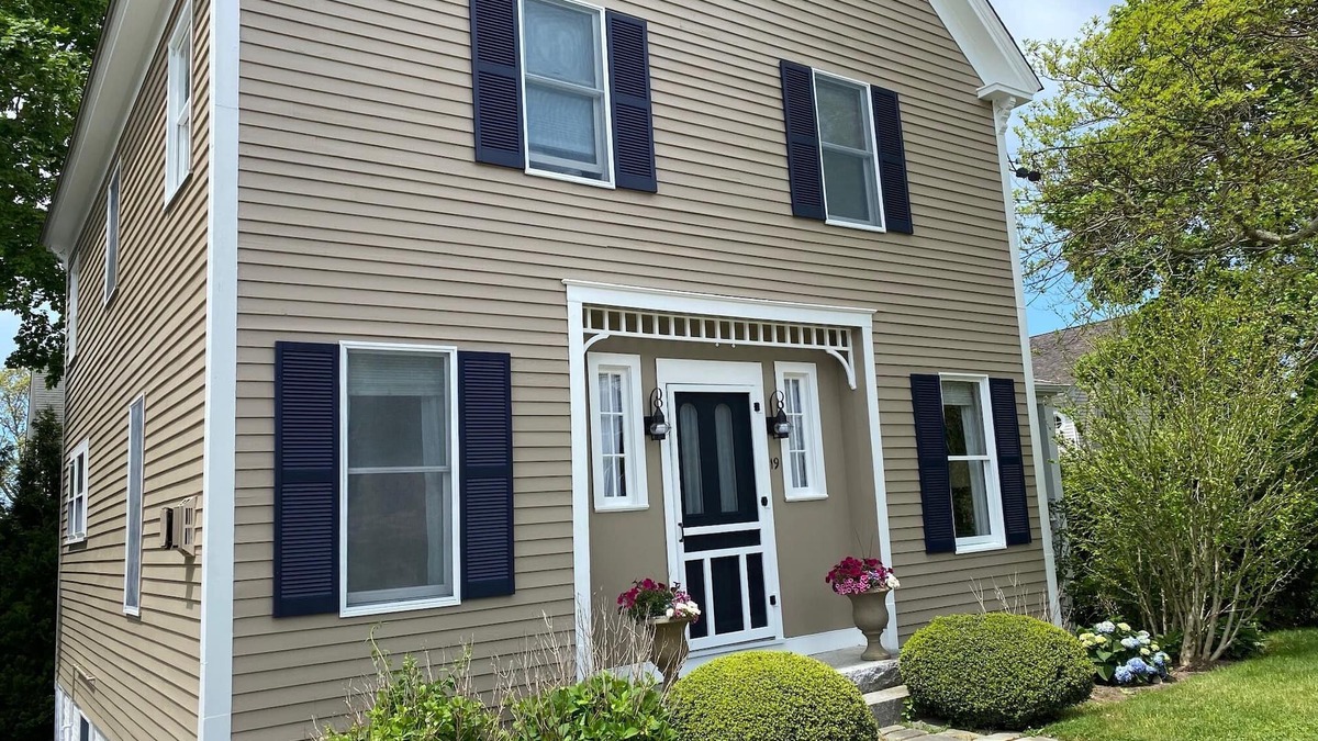 North Falmouth House | North Falmouth Part Ocean View, Beach-3 Min Walk WiFi Grill Linen Pickleball