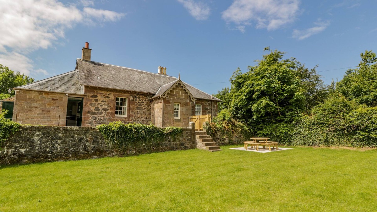 Kirkmichael Cottage | NORTH FIRBANK - CULZEAN CASTLE, pet friendly in Maybole