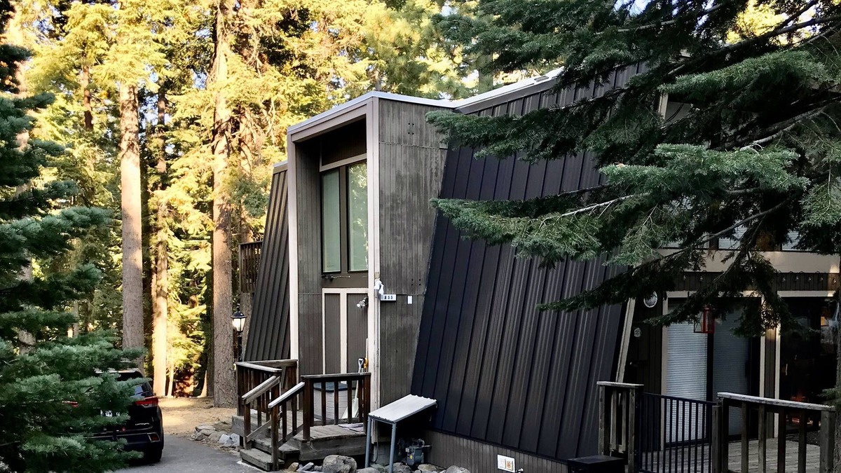 Carnelian Bay House | North Lake Tahoe Perfect Home for Family Fun
