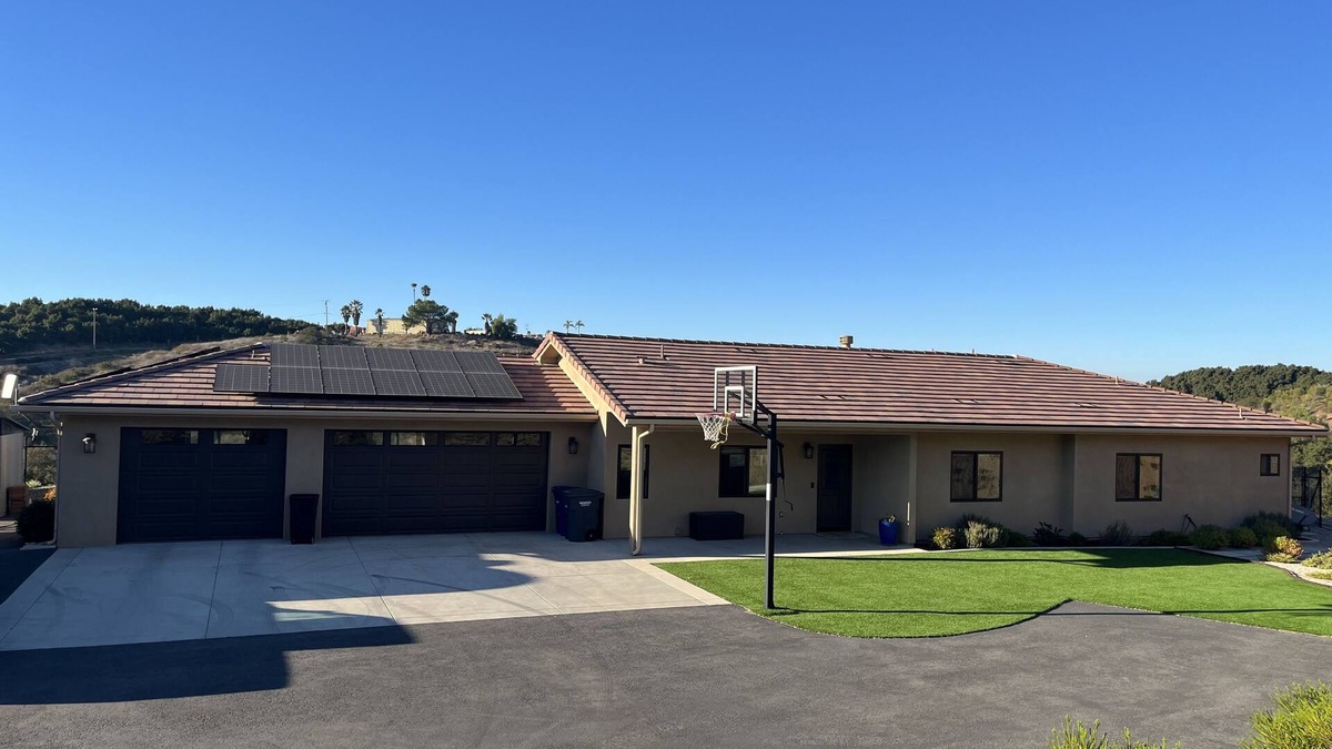 Valley Center House | North San Diego County, Great views, relaxing gated 2 acres. Pet friendly
