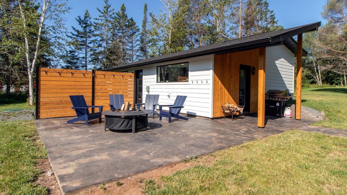 Two Harbors Cabin | North Shore Gateway | A Luxurious Cabin Retreat