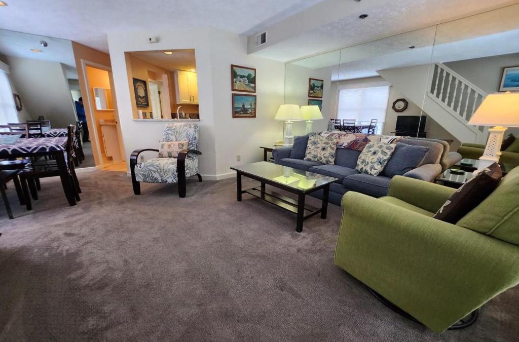 Traverse City House | North Shore Inn TC 309