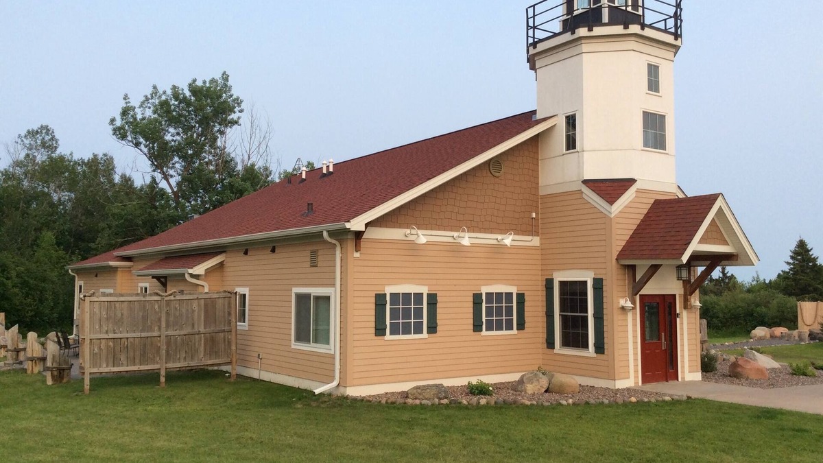 Palmers House | North Shore Lighthouse Suites ~ Anderson Suite~With Sauna and Outdoor Fire Pit