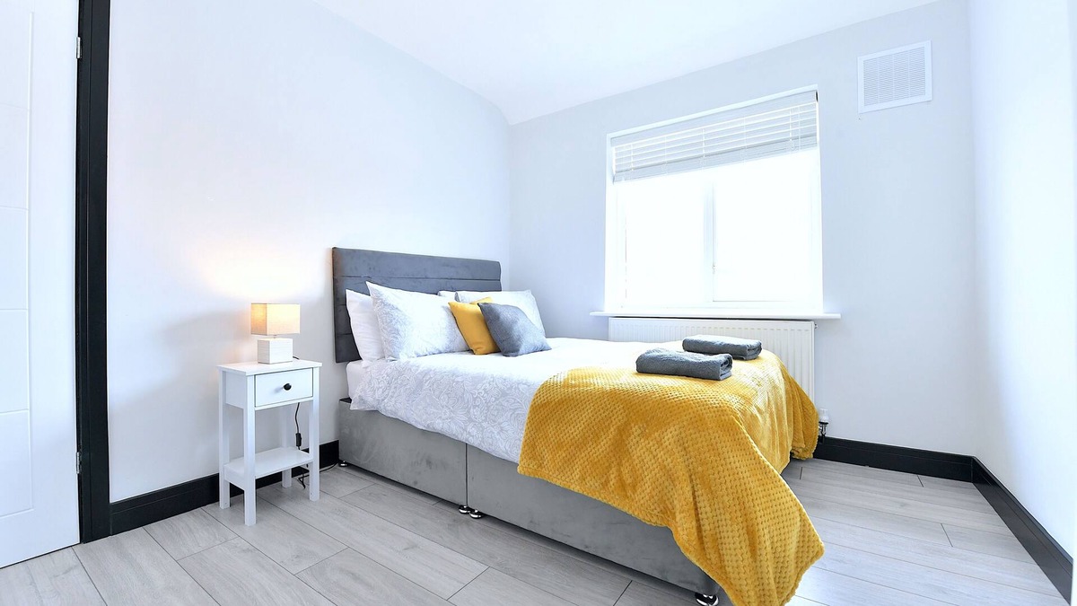 Hale House | North west London Escape