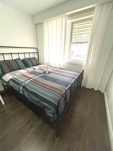 Willowdale House | North York Cozy Queen Room Walk to Subway and Stores
