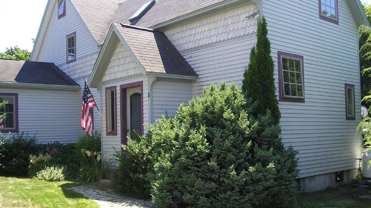 Northeast Harbor House | Northeast Harbor, Mount Desert- village-walk to golf, tennis, trails and marina