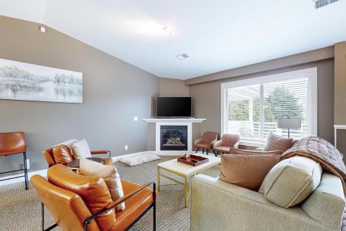 Douglas Apartment | Northern Light Condominiums: Jack's Perch