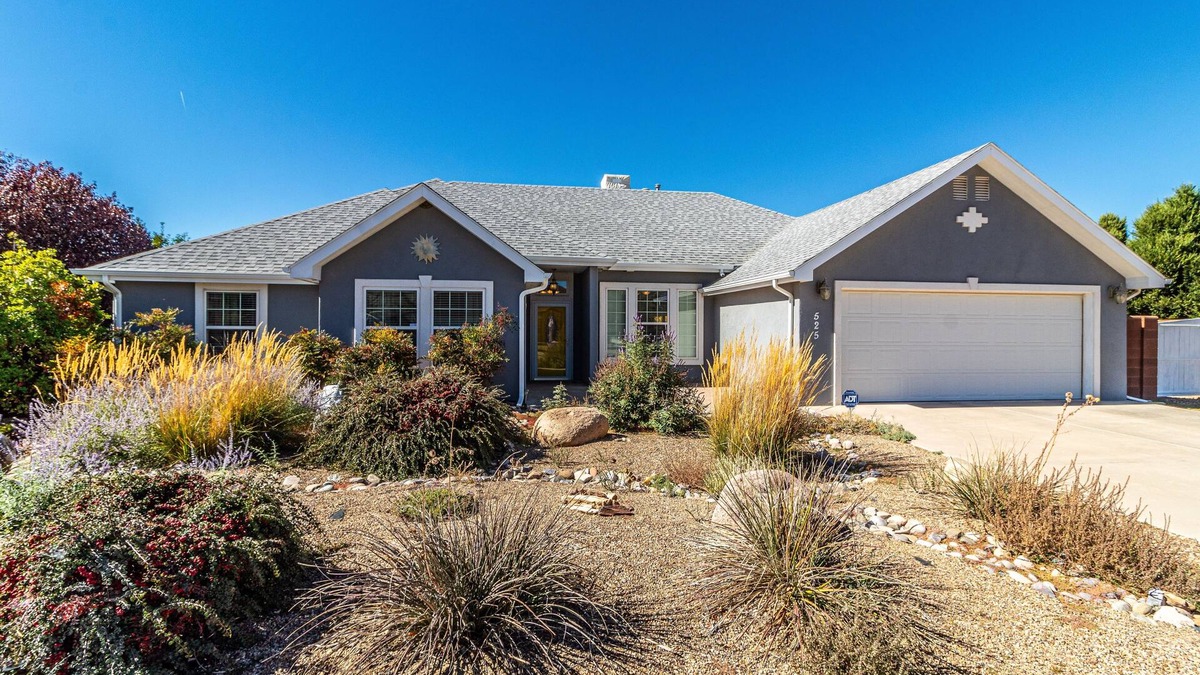 Aztec House | Northern New Mexico Home Perfectly Located!