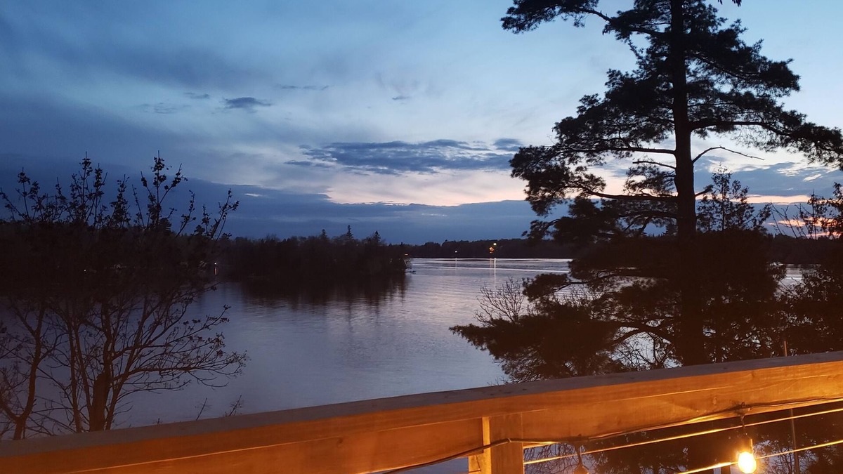 Tower House | Northern Paradise on Lake Vermilion - Year Round Home