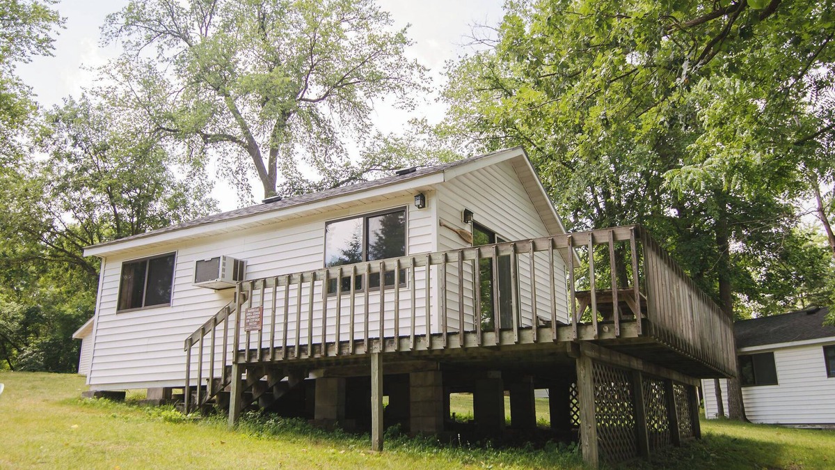 Richmond Cabin | Northern Pines, 2BR lakefront cabin situated in family-friendly Riverside Resort