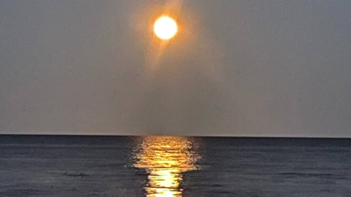 Escanaba House | Northshore Retreat - On Lake Michigan, beautiful sunsets, gorgeous views.