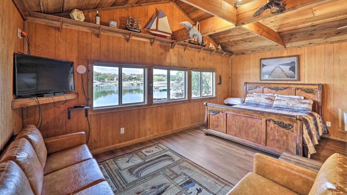 Chico Apartment | 'Northside Pilot House' - Easy Walk to Marina