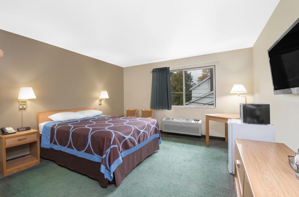 Ely Hotel | Northwoods Inn and Suites