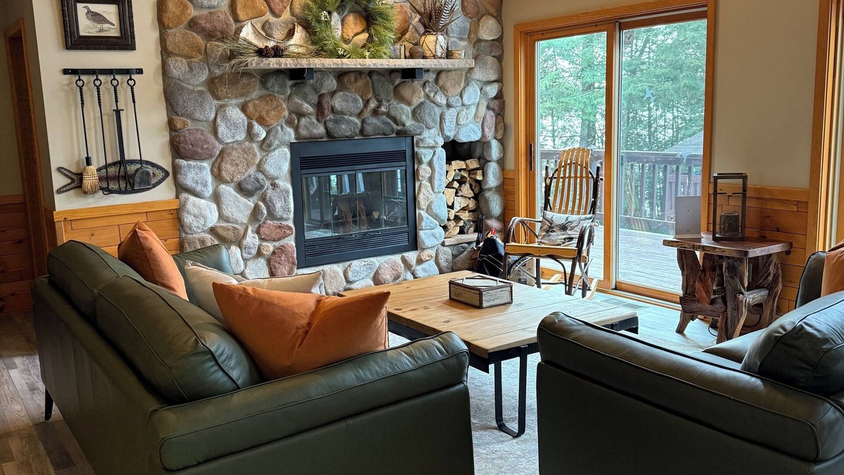 Lac du Flambeau House | Northwoods Lakefront Home. Lake toys. Beautifully equipped. On Snowmobile Trails