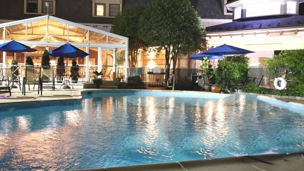 Norwalk Hotel | Norwalk Inn & Conference Center