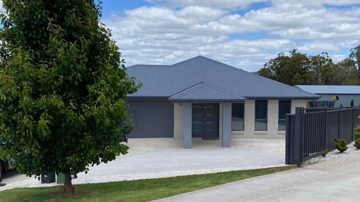 Norwood House | Norwood Serenity - ideal for families and groups