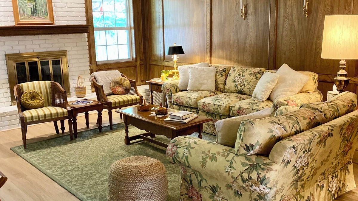 Tulsa House | Nostalgia Nook, Tulsas charming 80’s throwback!