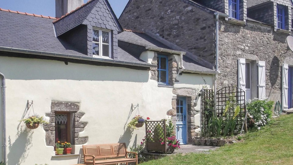 Beganne House | Not far from Rochefort-en-Terre stands this pleasant vacation property.