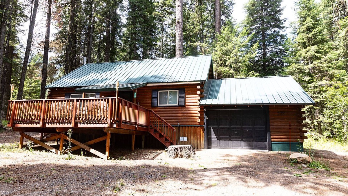 Cascade Cabin | Not your grandpa’s cabin