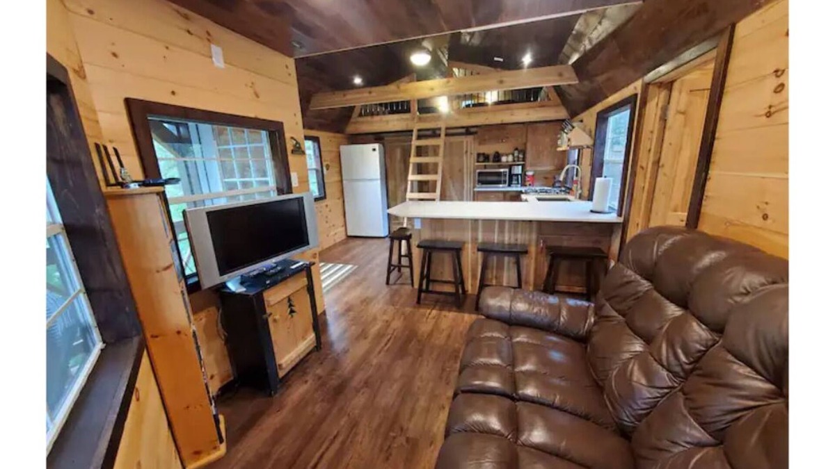 Tyendinaga House | Not your typical cabin in the woods!