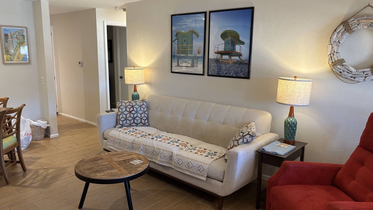 Cypress Lake Condo | "Nothing But Sunshine"