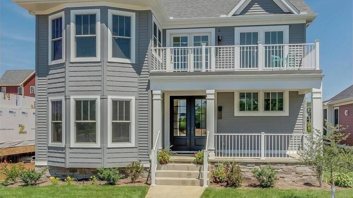 South Bend House | Notre Dame Ave. Dream Home Built in 2018 -1.5 Miles from Campus