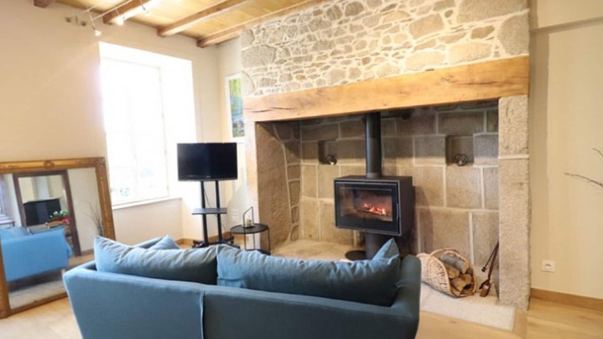 Labesserette House | Notre Maison de Famille 2 ou 4 Personnes 3 Gîtes de France Cantal