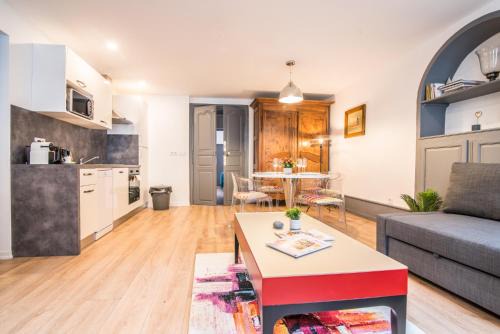 Phalsbourg Apartment | Nouveau - L'Intemporel - Centre Ville