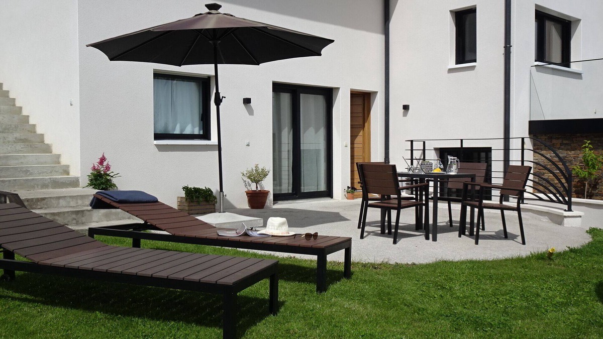 Cernex Villa | Nouveau Lentre 2 Lacs - Charmant 2 Pièces Avec Jardin