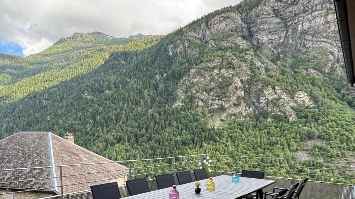 Orelle House | Nouveau Logement Spacieux et Cosy au Pied de Val Thorens - 16 Personnes