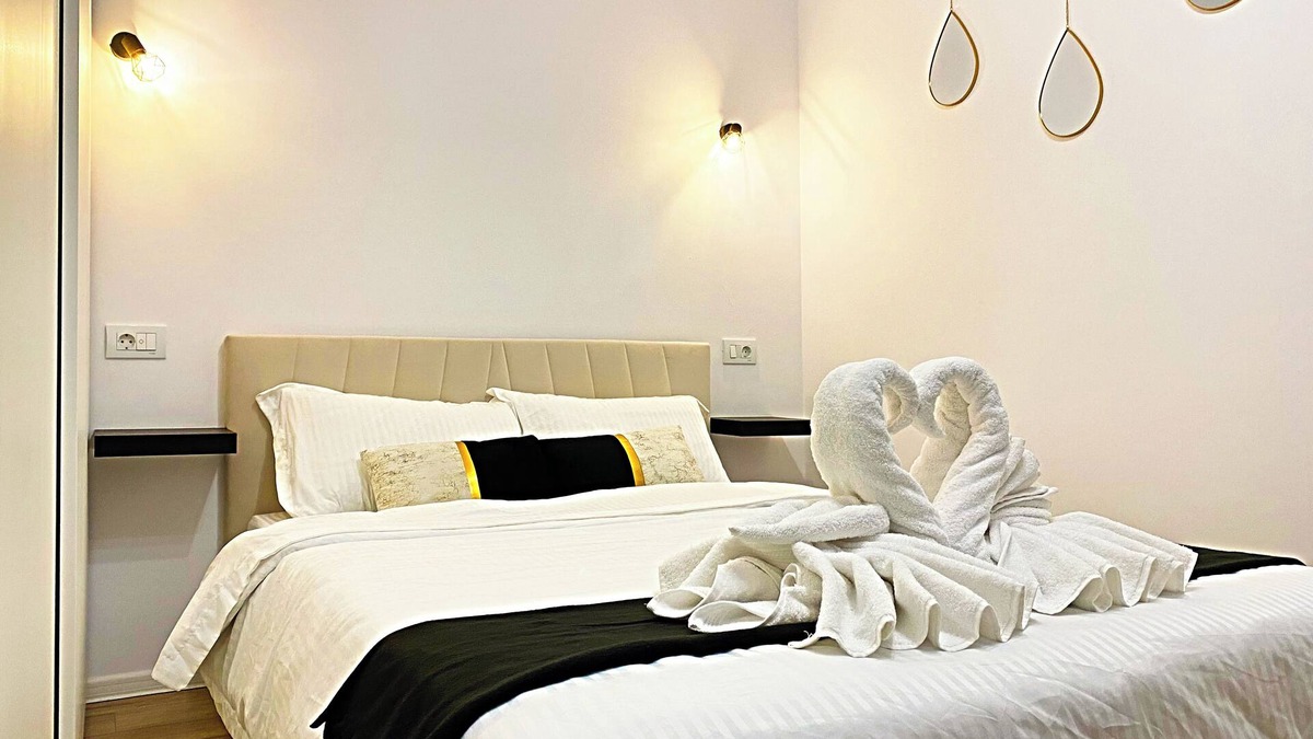 Chiajna Apartment | Nova Chic Studio WiFi, AC, Popcorn and Wine Free parking